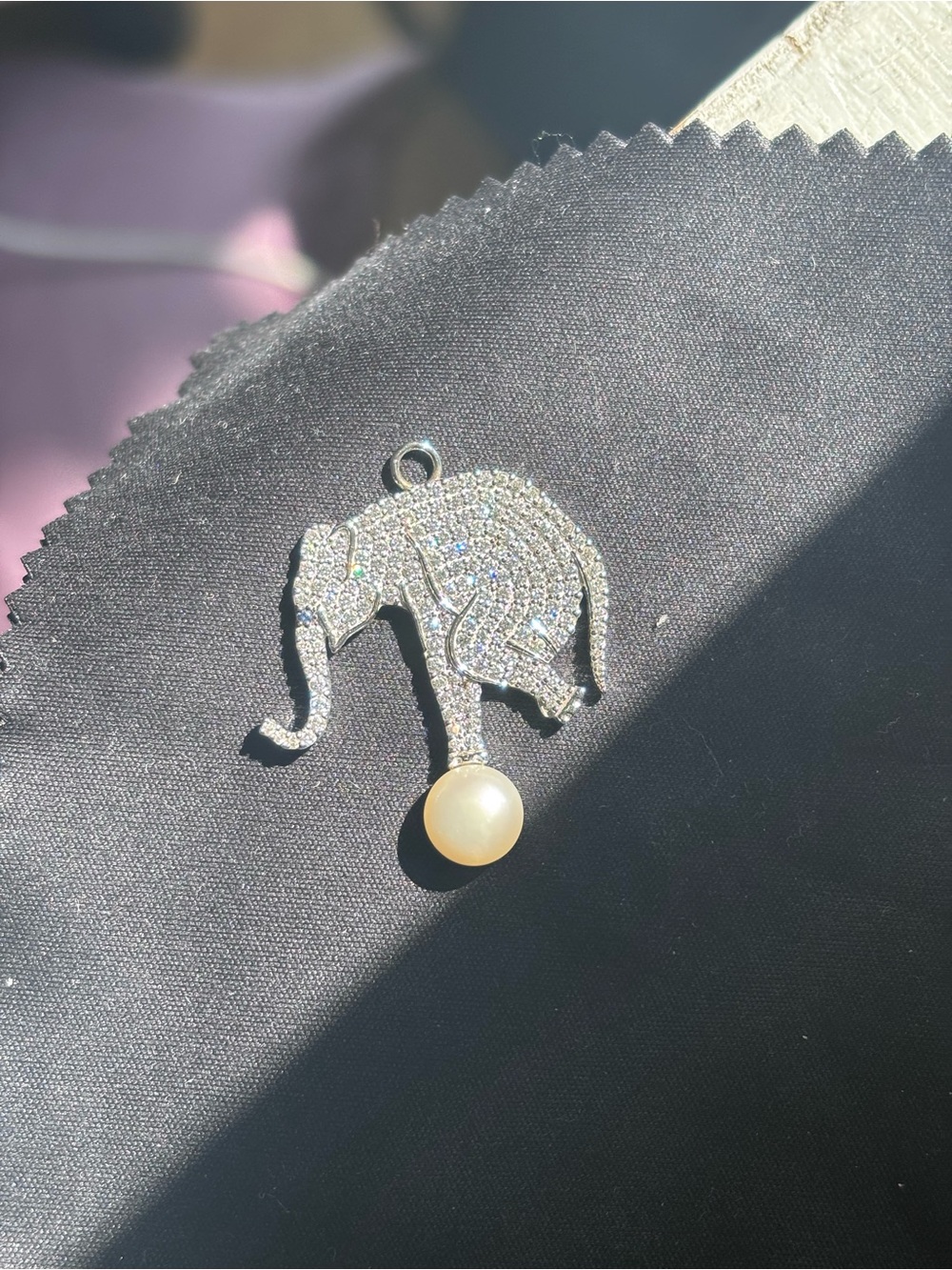 Apm monaco elephant earring charm
